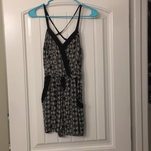 Strappy romper (shorts)